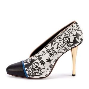 Lanvin Stylish Black and White graffiti Stiletto Heels, US8